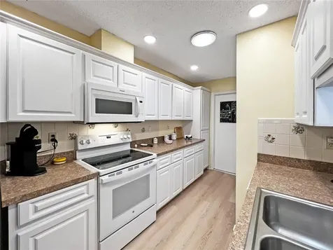 7497 Heather Walk Drive Weeki Wachee FL 34613