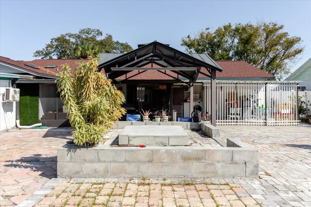 7008 Mintwood Court Tampa FL 33615