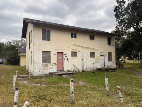 1305 E Baker Street Plant City FL 33563