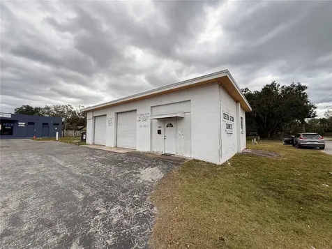 1305 E Baker Street Plant City FL 33563