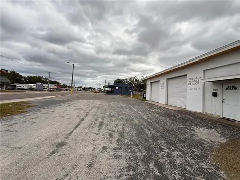 1305 E Baker Street Plant City FL 33563