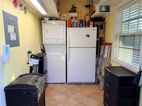 9564 SE 47th Way Webster FL 33597