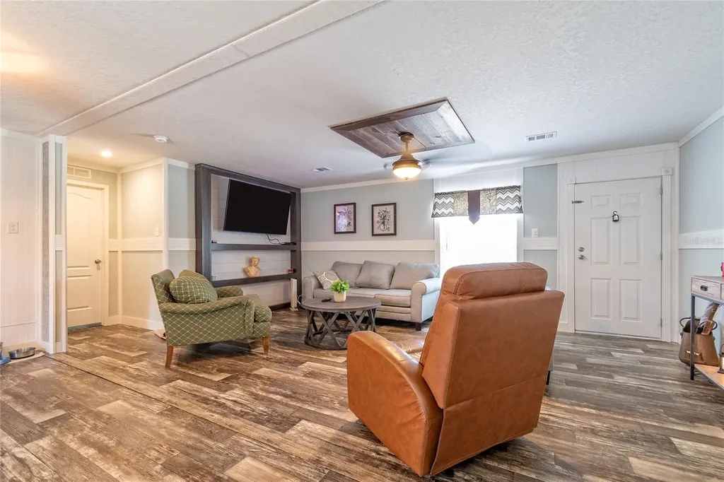 42300 Fonseca Lane Deland FL 32720