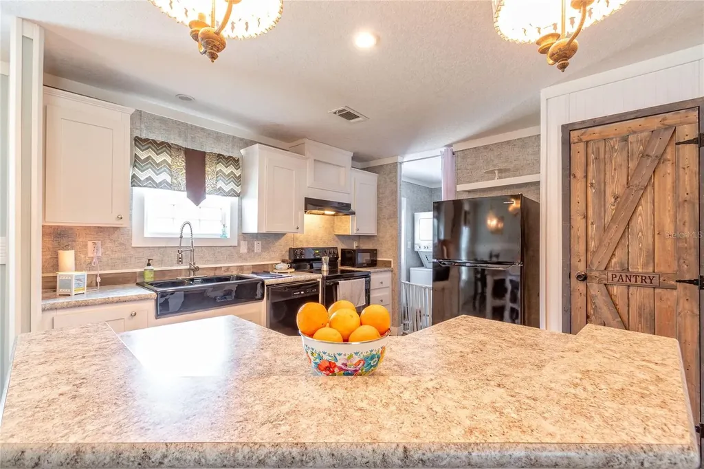 42300 Fonseca Lane Deland FL 32720