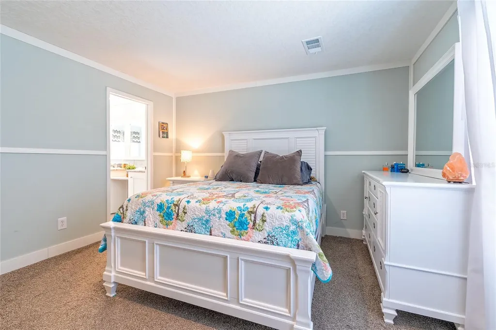 42300 Fonseca Lane Deland FL 32720