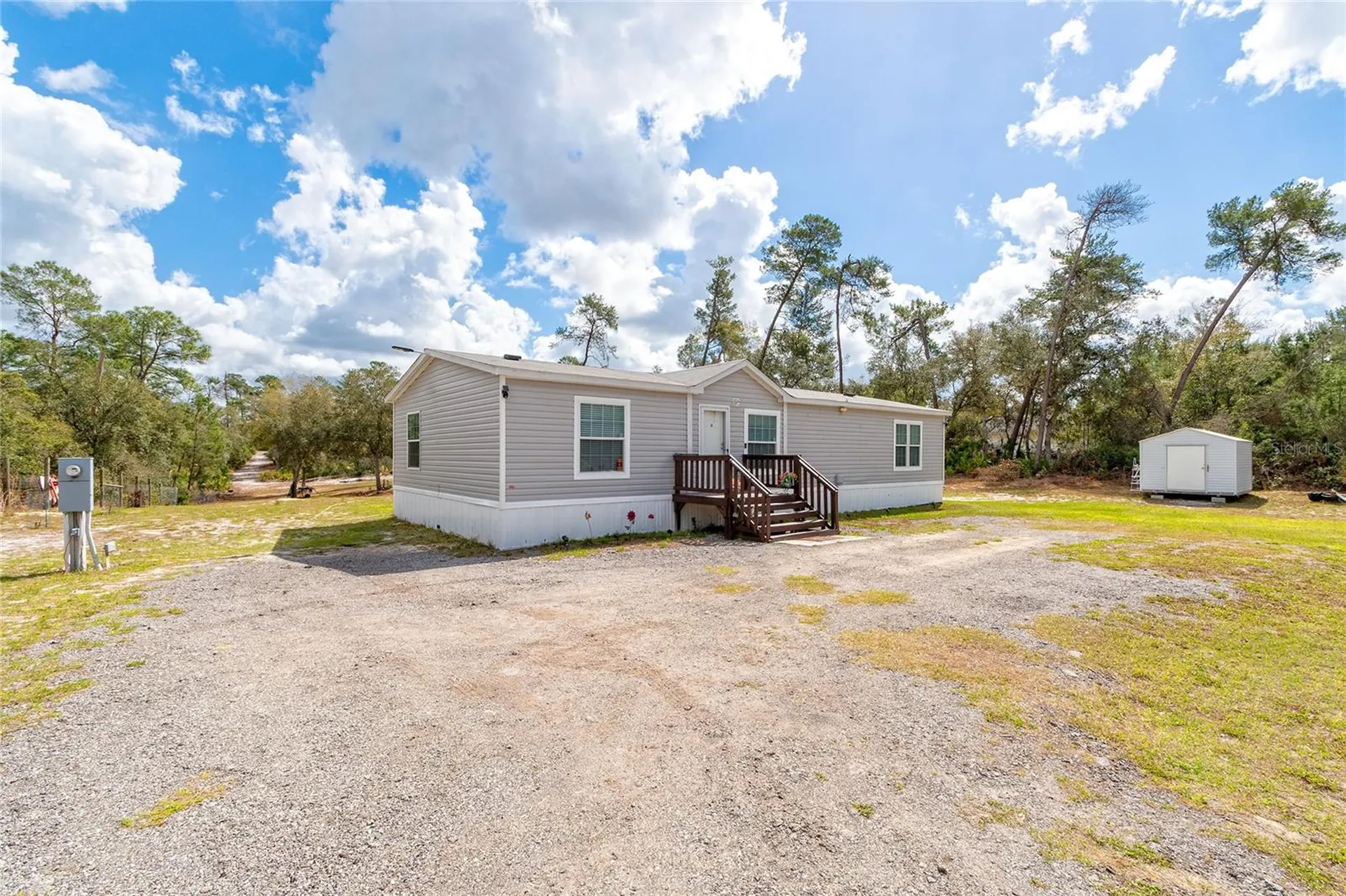 42300 Fonseca Lane Deland FL 32720