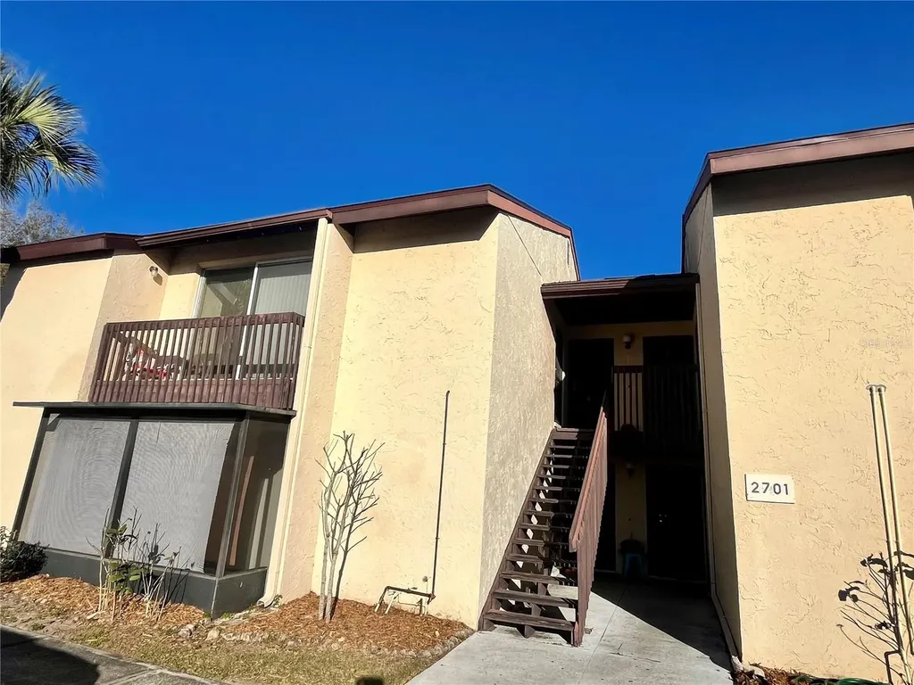 2701 Hidden Lake Drive N Sarasota FL 34237