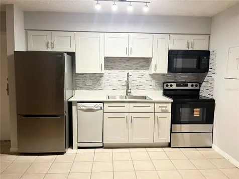 2701 Hidden Lake Drive N Sarasota FL 34237