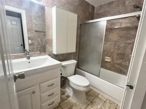 2701 Hidden Lake Drive N Sarasota FL 34237