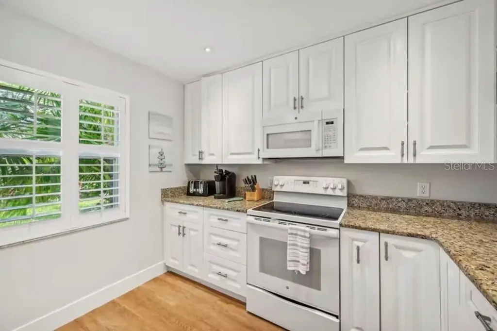 2051 Roselawn Street Sarasota FL 34231