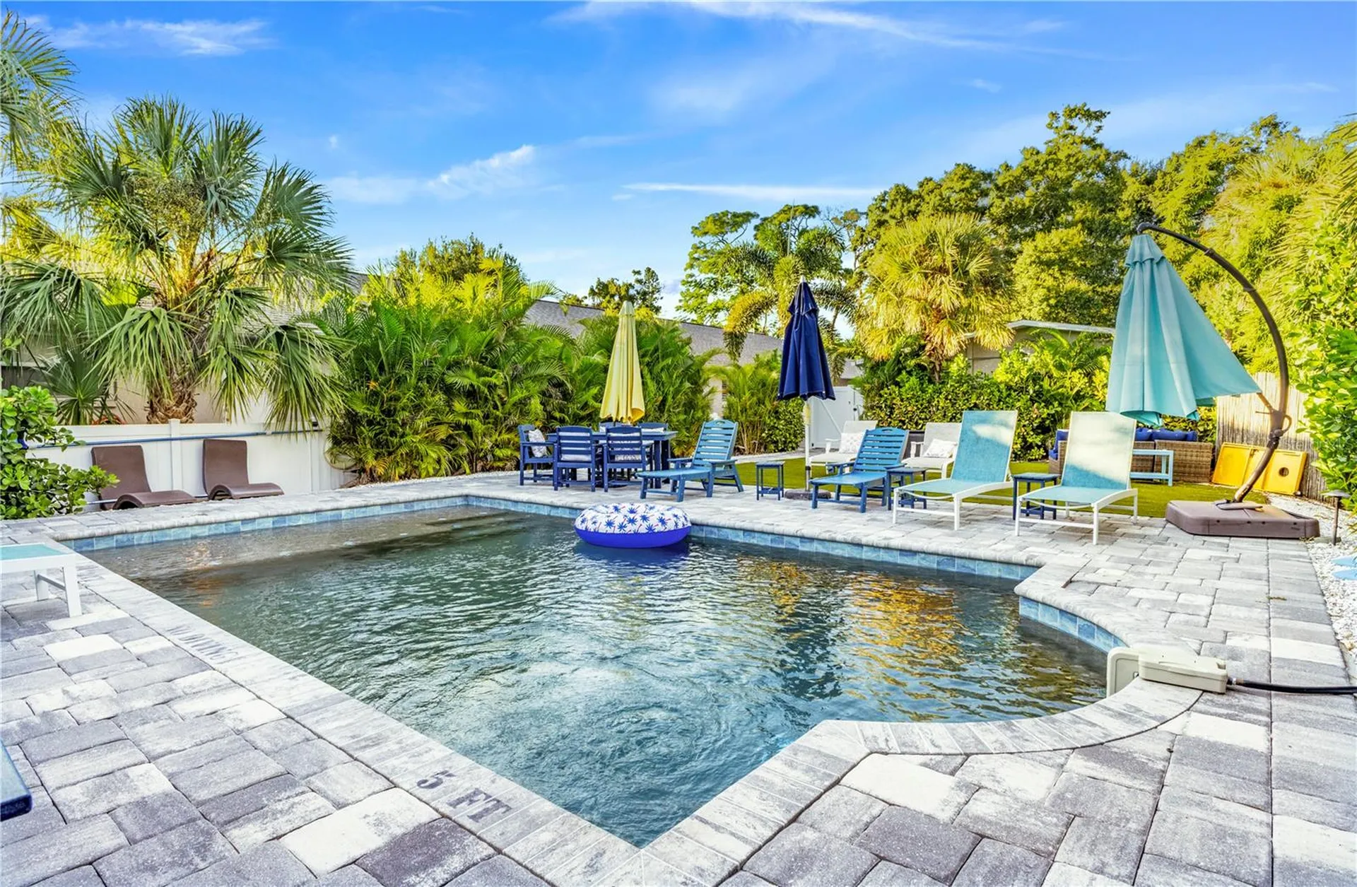 2051 Roselawn Street Sarasota FL 34231