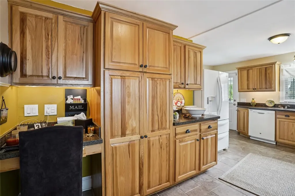 320 E Graves Avenue Orange City FL 32763