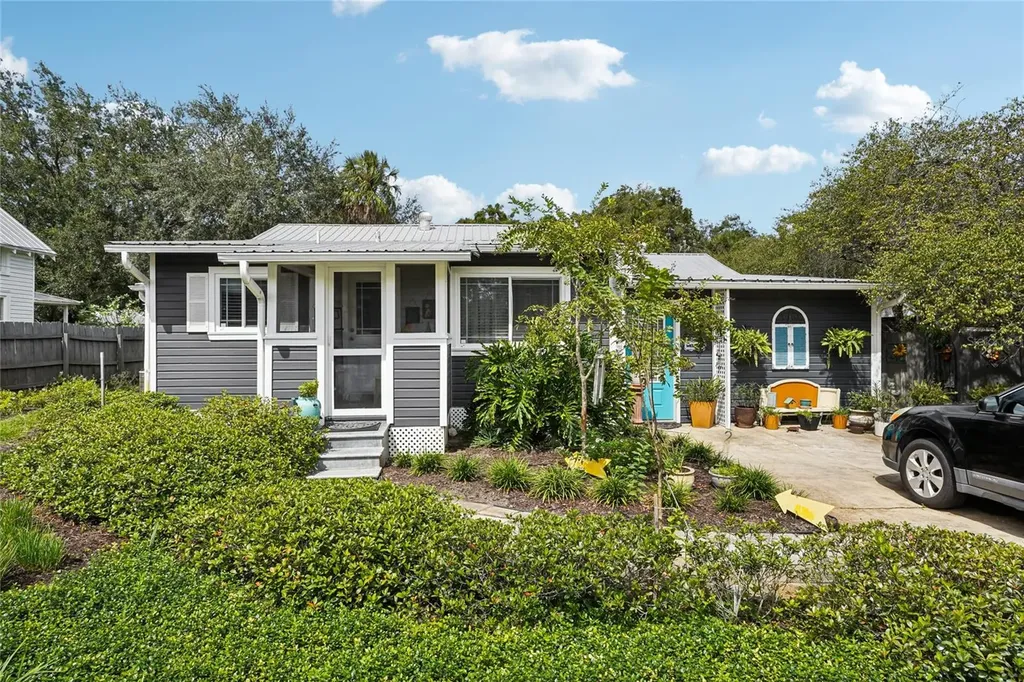 320 E Graves Avenue Orange City FL 32763