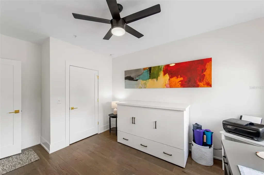 2187 Main Street Sarasota FL 34237
