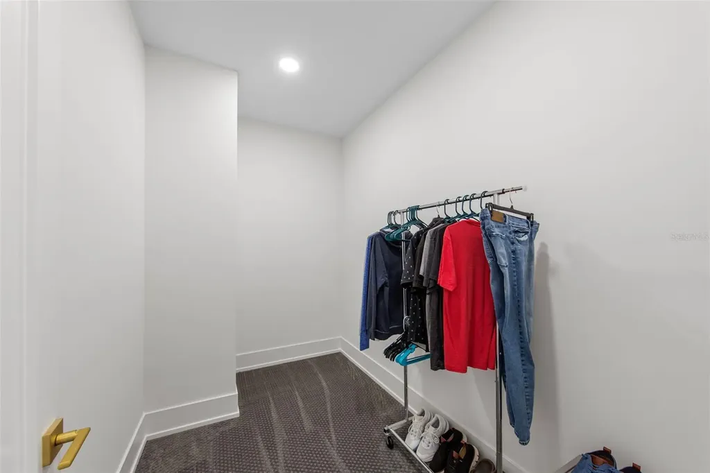 2187 Main Street Sarasota FL 34237