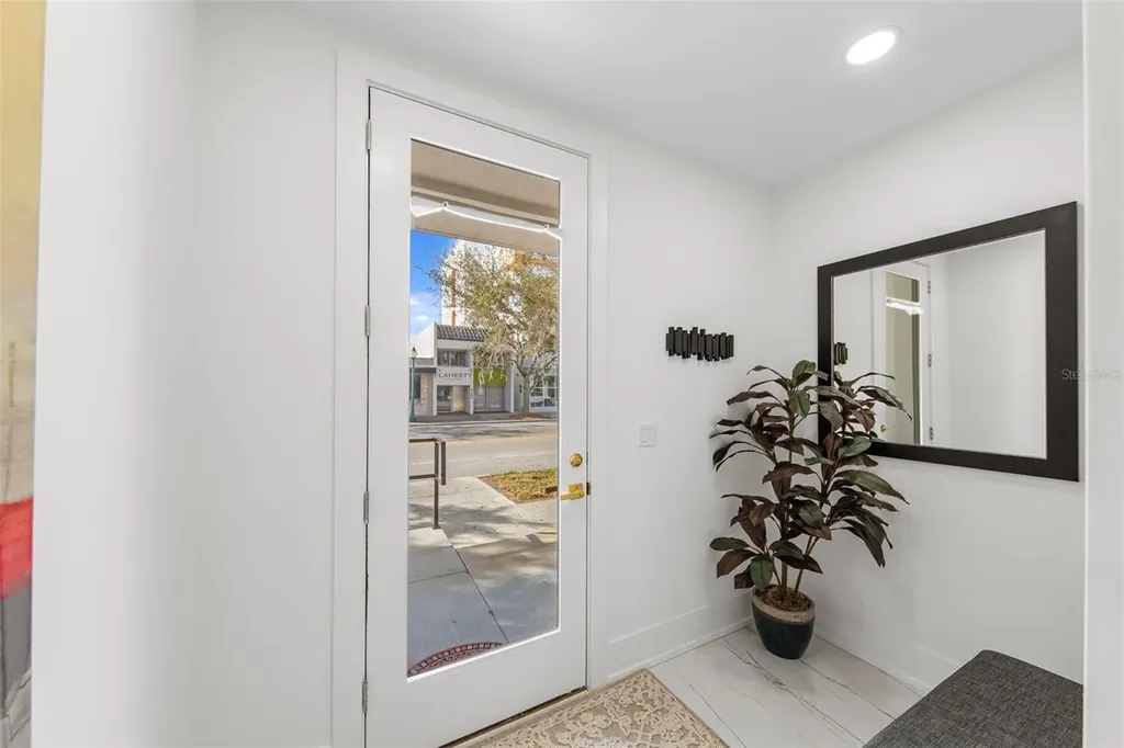 2187 Main Street Sarasota FL 34237