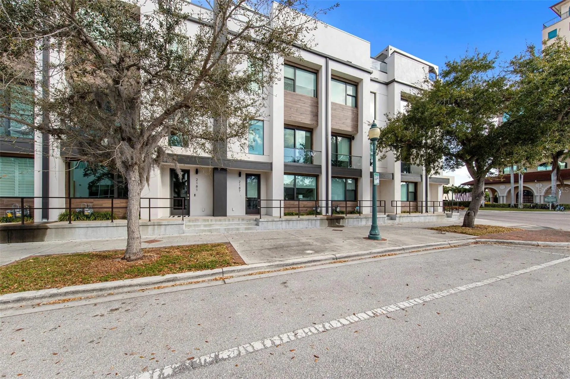 2187 Main Street Sarasota FL 34237