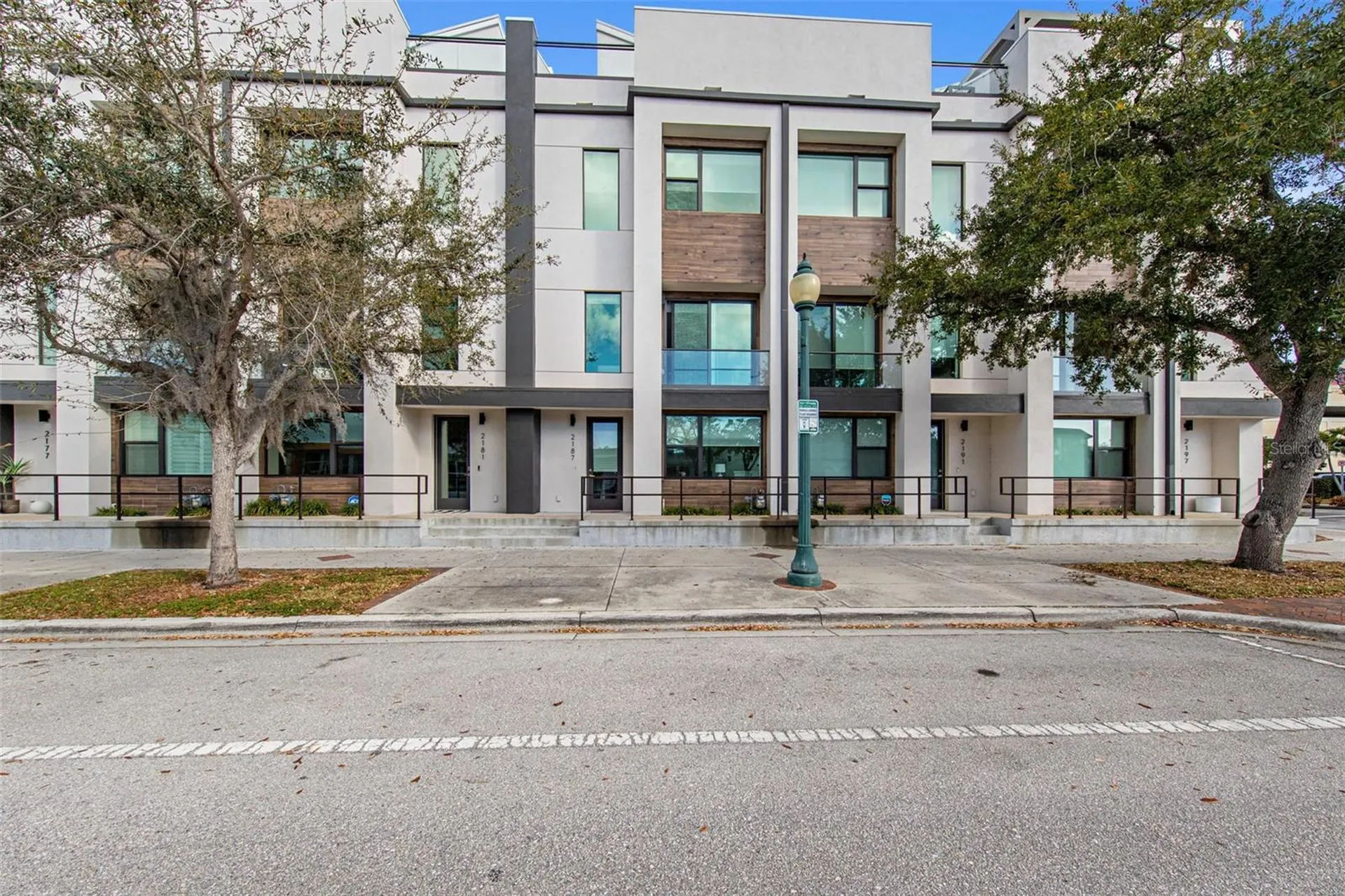 2187 Main Street Sarasota FL 34237