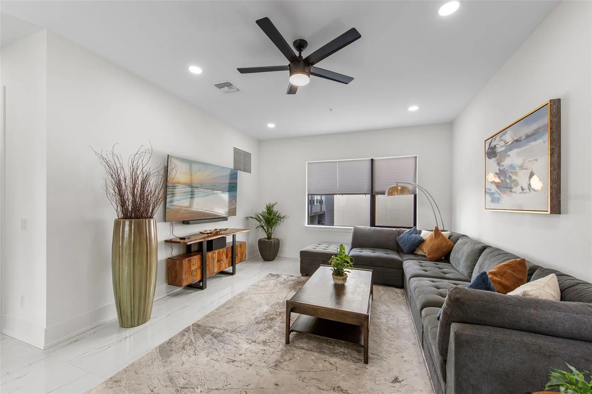 2187 Main Street Sarasota FL 34237