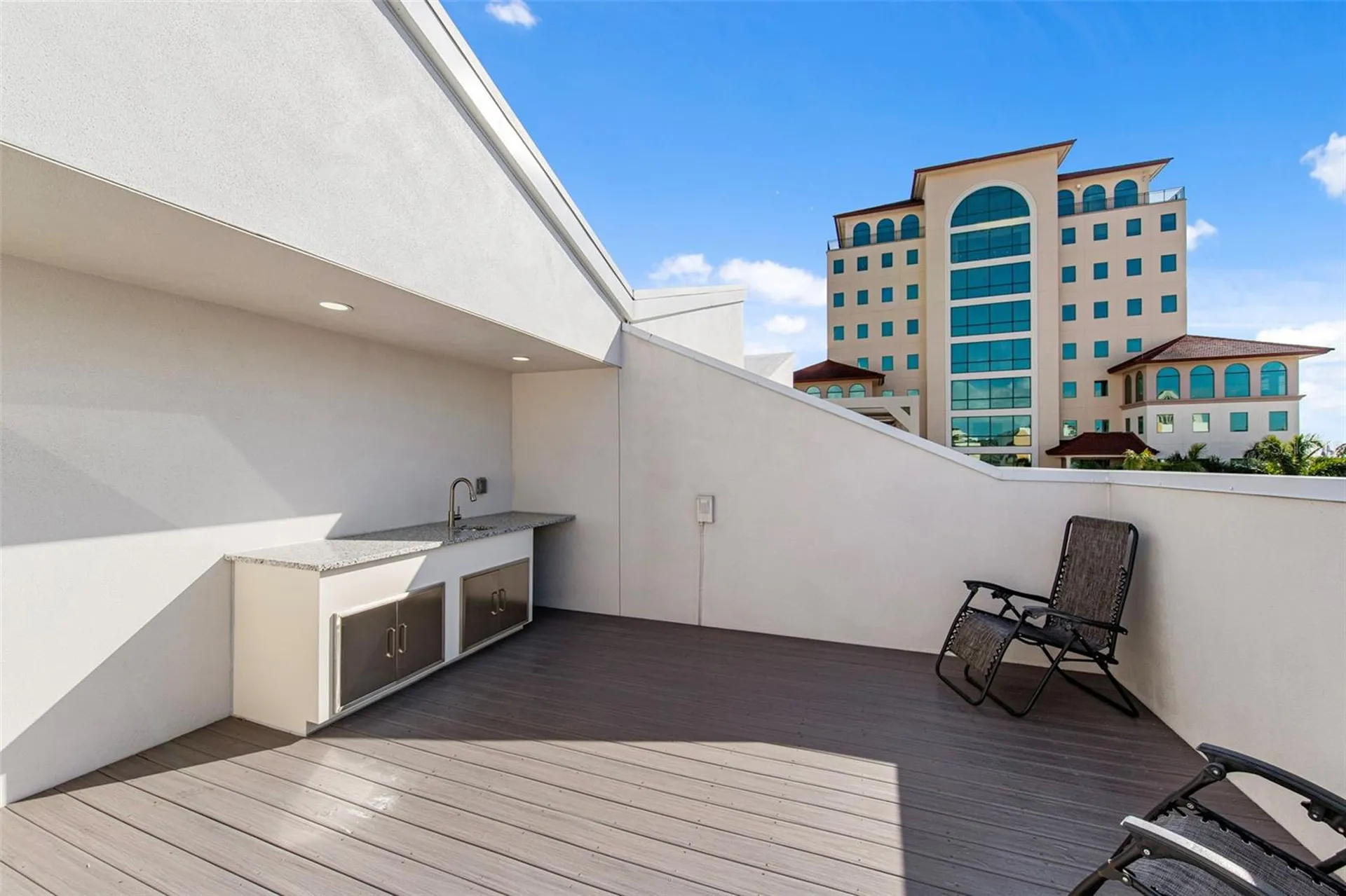 2187 Main Street Sarasota FL 34237