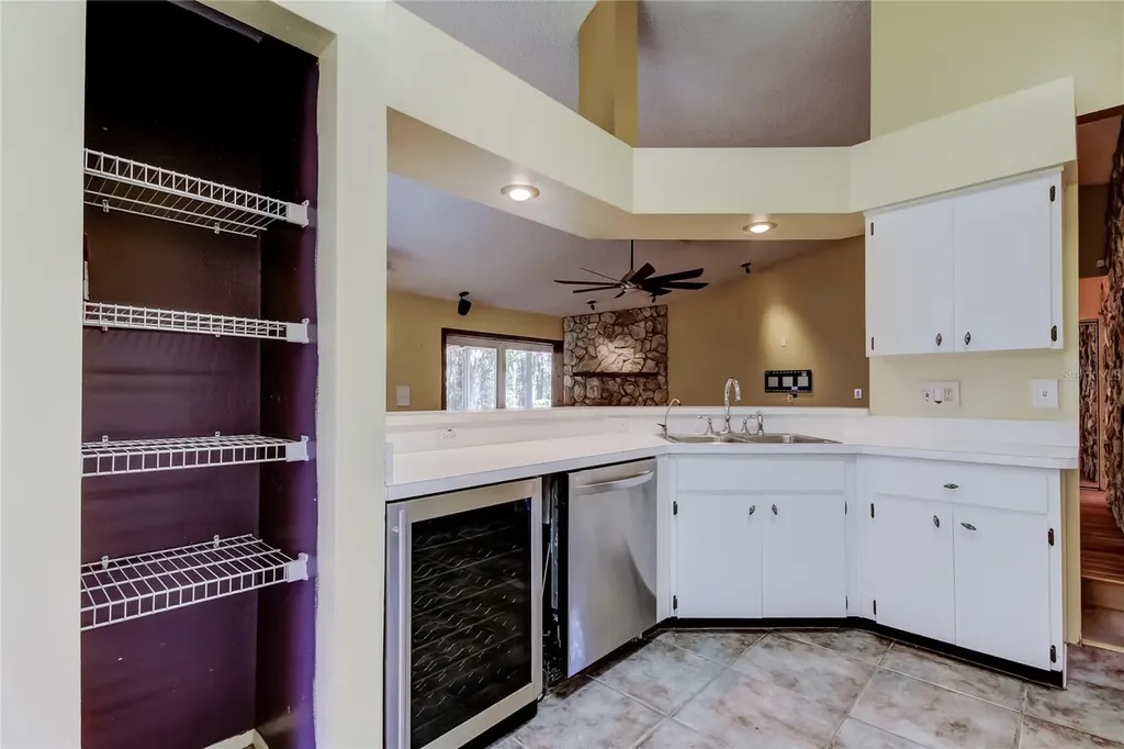 1795 Bayhill Drive Oldsmar FL 34677