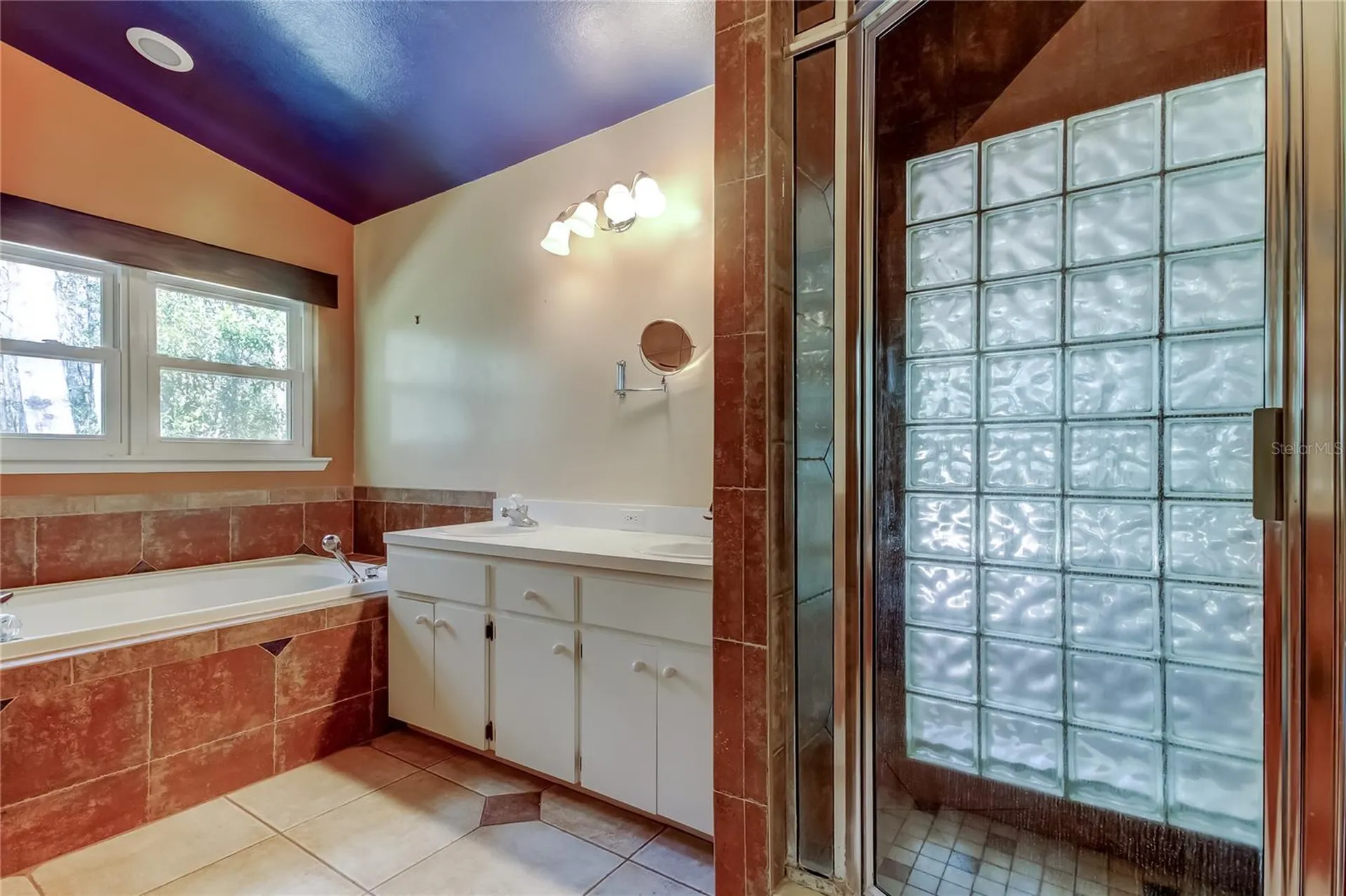 1795 Bayhill Drive Oldsmar FL 34677