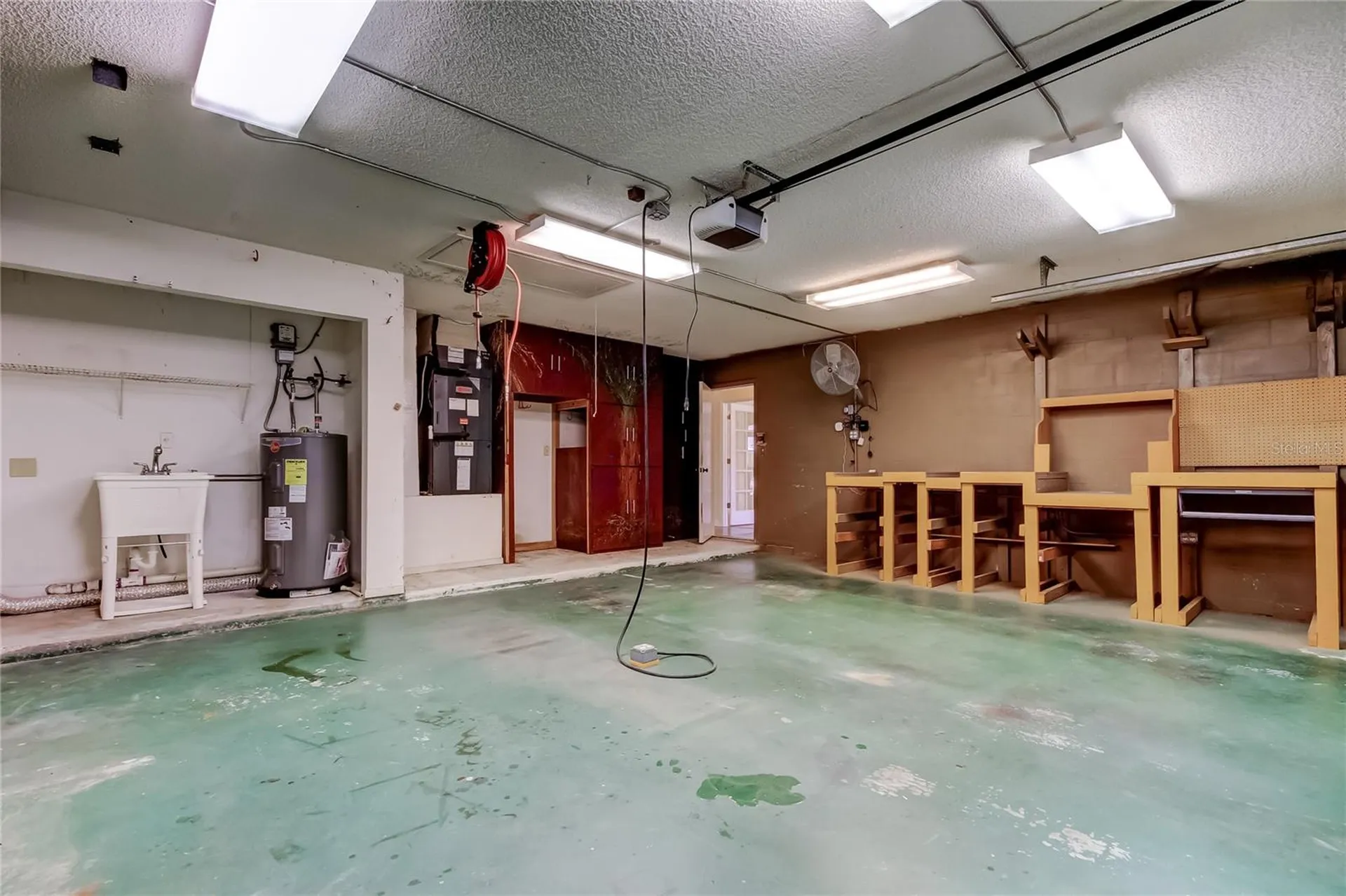 1795 Bayhill Drive Oldsmar FL 34677