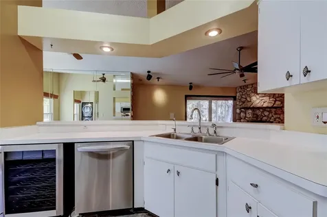 1795 Bayhill Drive Oldsmar FL 34677