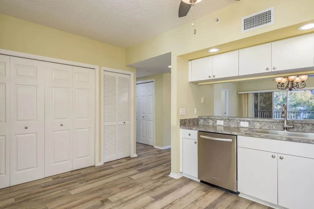 1200 Country Club Drive Largo FL 33771