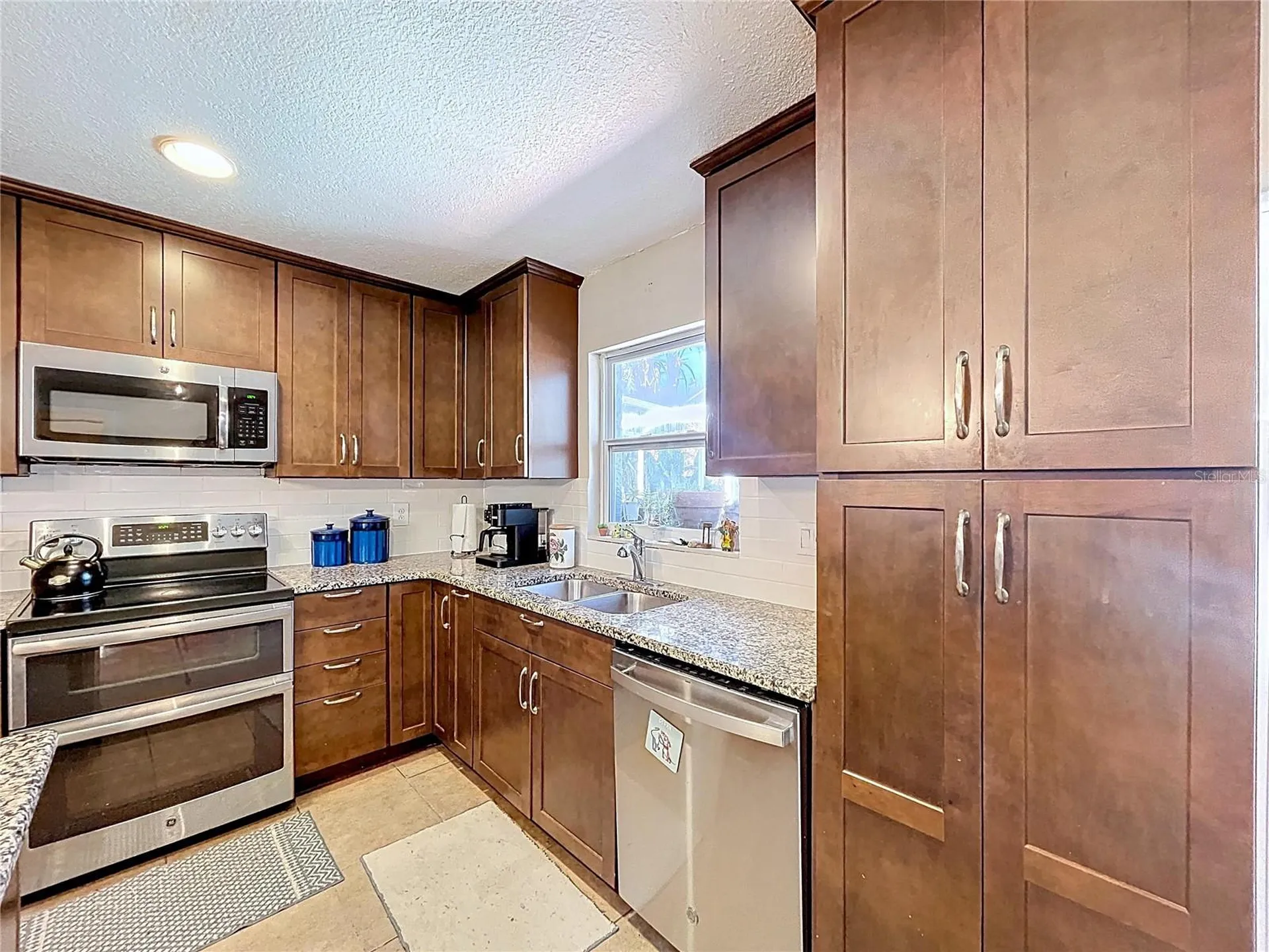 1704 Hibiscus Circle N Oldsmar FL 34677