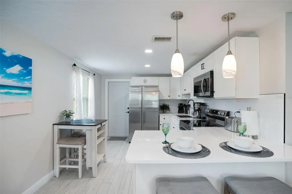 1004 67th Avenue W Bradenton FL 34207