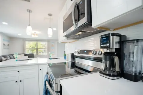 1004 67th Avenue W Bradenton FL 34207