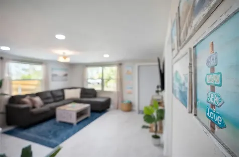 1004 67th Avenue W Bradenton FL 34207