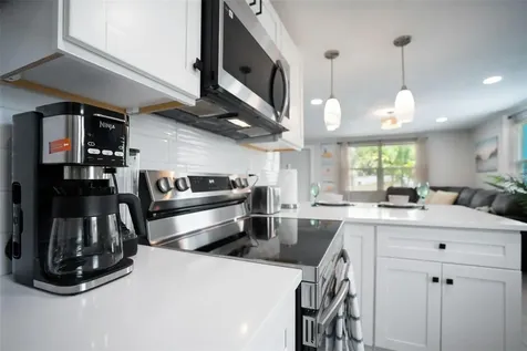 1004 67th Avenue W Bradenton FL 34207