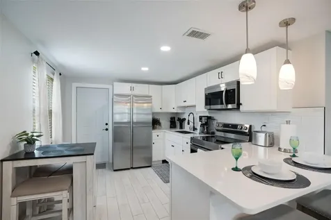 1004 67th Avenue W Bradenton FL 34207