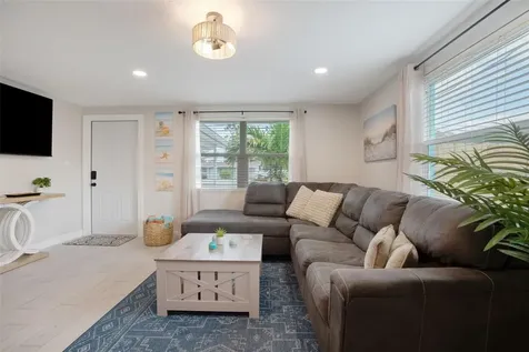1004 67th Avenue W Bradenton FL 34207