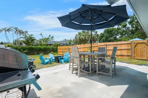 1004 67th Avenue W Bradenton FL 34207