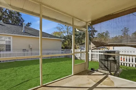 3742 NW 26th Terrace Gainesville FL 32605