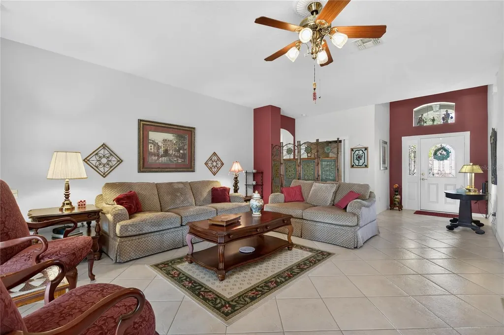 2219 Caxton Clermont FL 34711