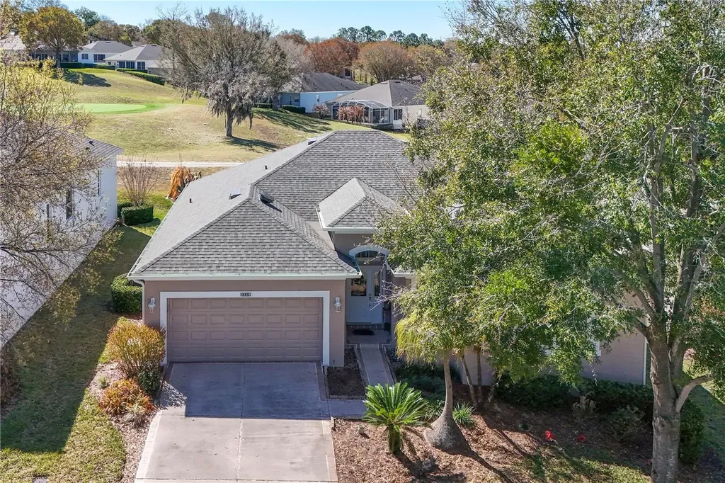 2219 Caxton Clermont FL 34711