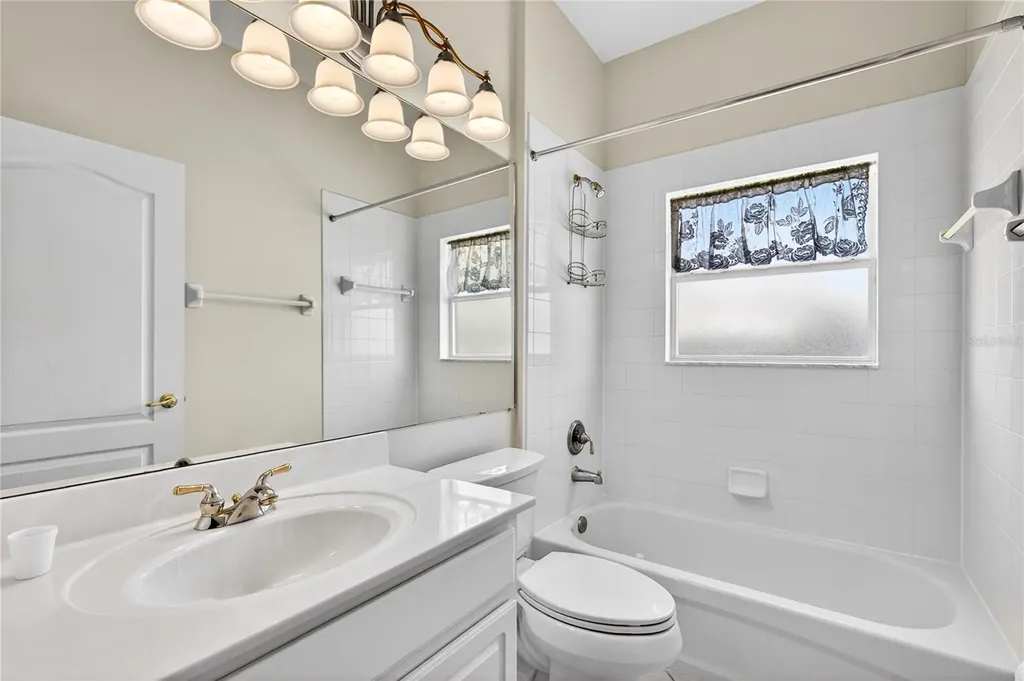 2219 Caxton Clermont FL 34711