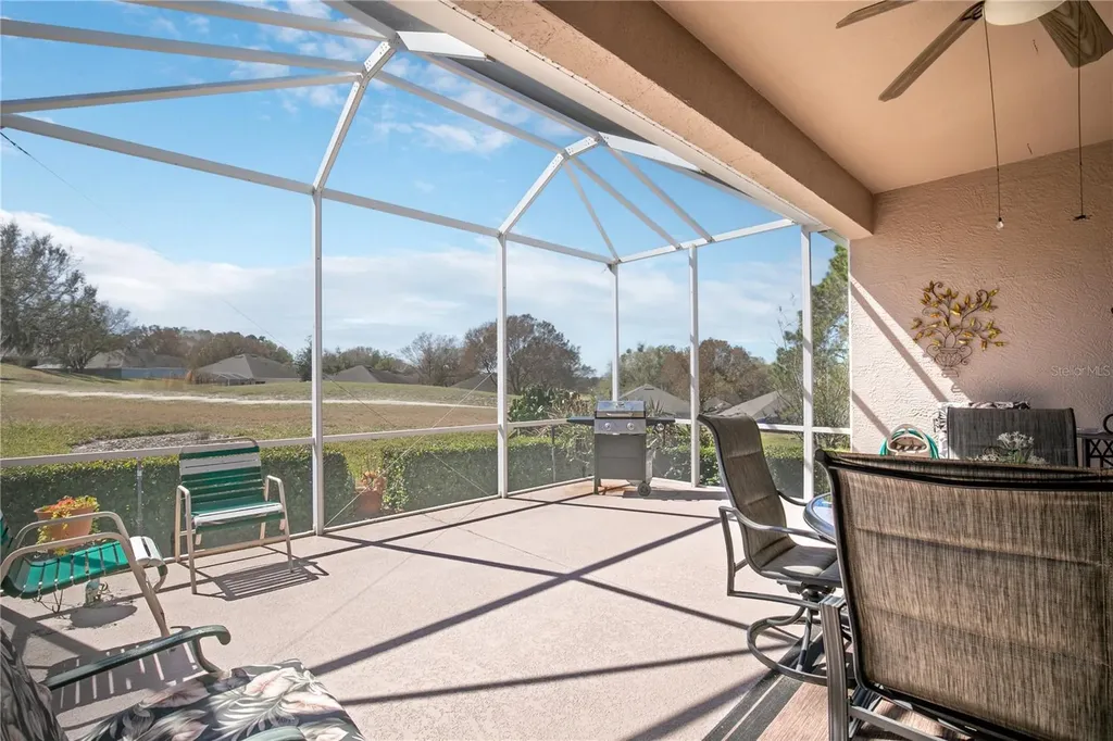 2219 Caxton Clermont FL 34711
