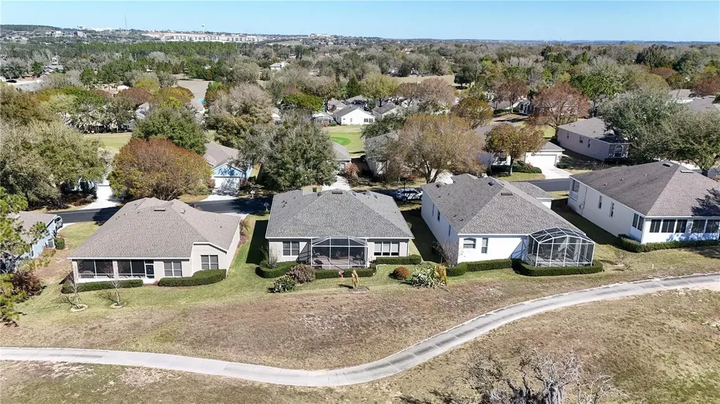 2219 Caxton Clermont FL 34711