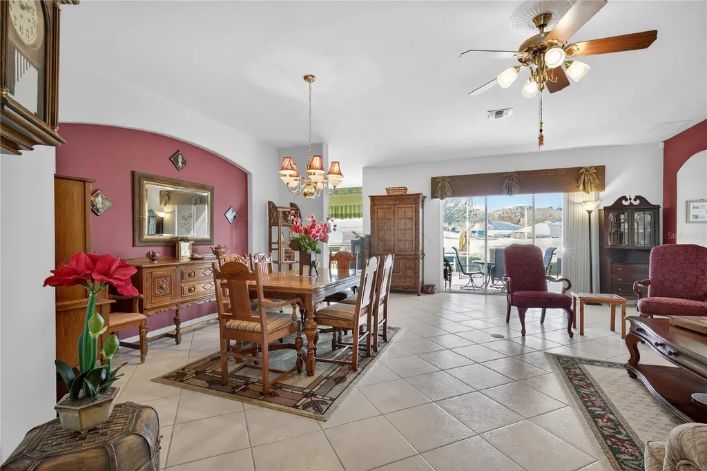 2219 Caxton Clermont FL 34711