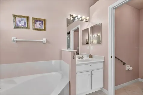 2219 Caxton Clermont FL 34711