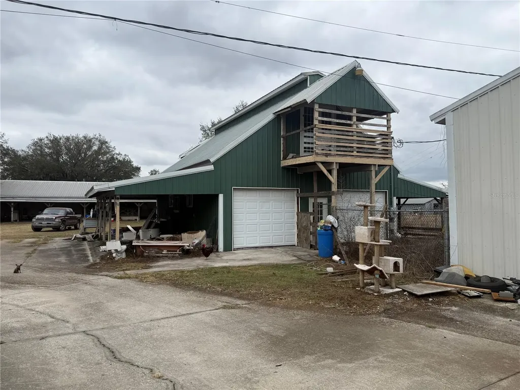 3970 E Knights Griffin Road Plant City FL 33565