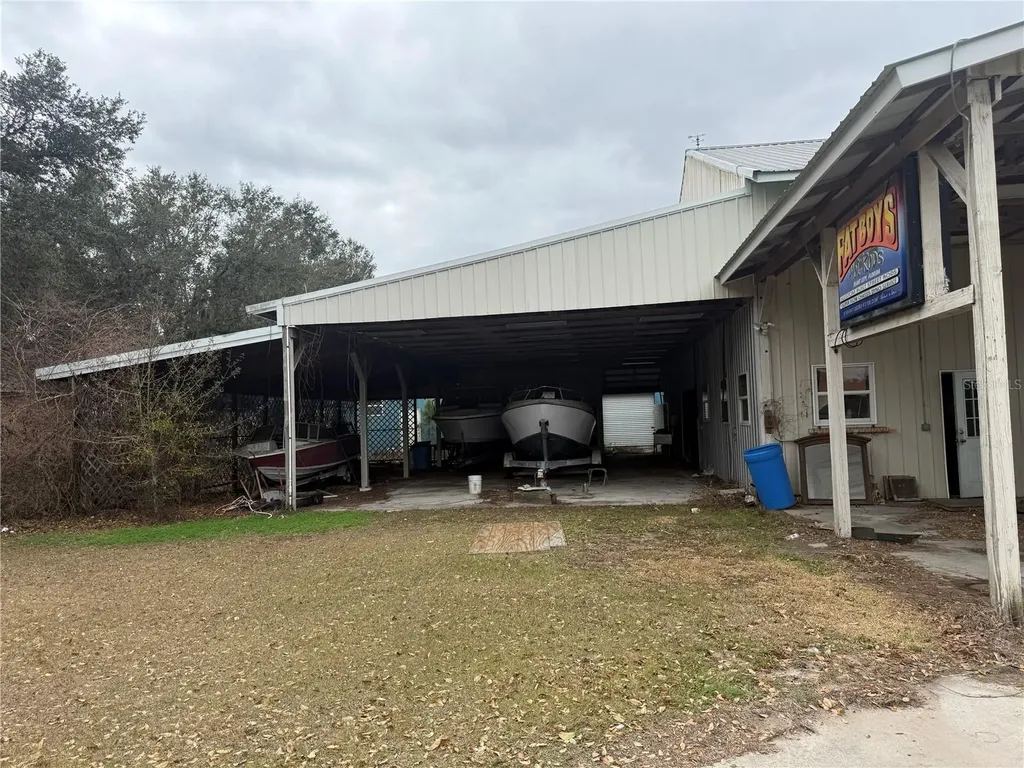 3970 E Knights Griffin Road Plant City FL 33565