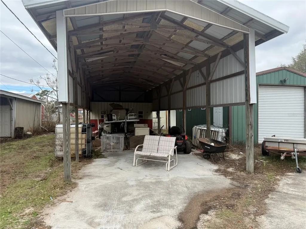 3970 E Knights Griffin Road Plant City FL 33565