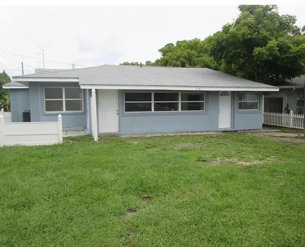 5901 28th Street N St Petersburg FL 33714