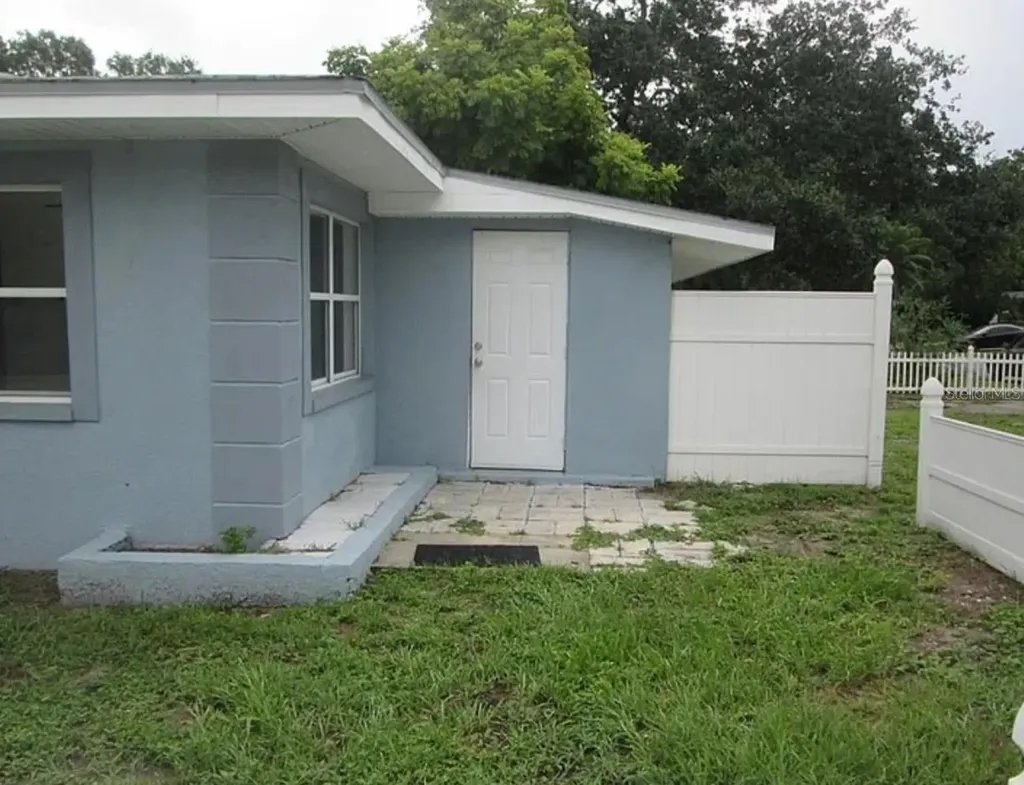 5901 28th Street N St Petersburg FL 33714